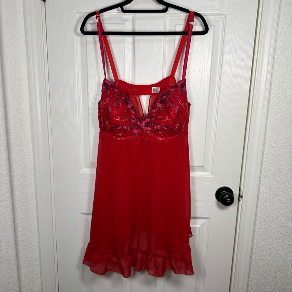 Chic‎ Red Lace Chemise